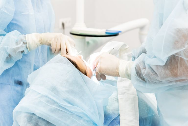 インプラント手術（一次手術）